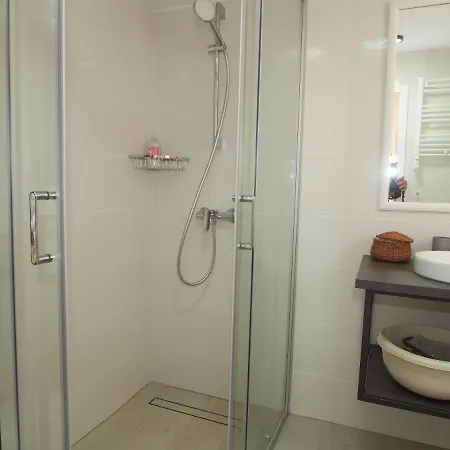 Ana Apartment *