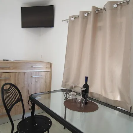 Apartment Ana *